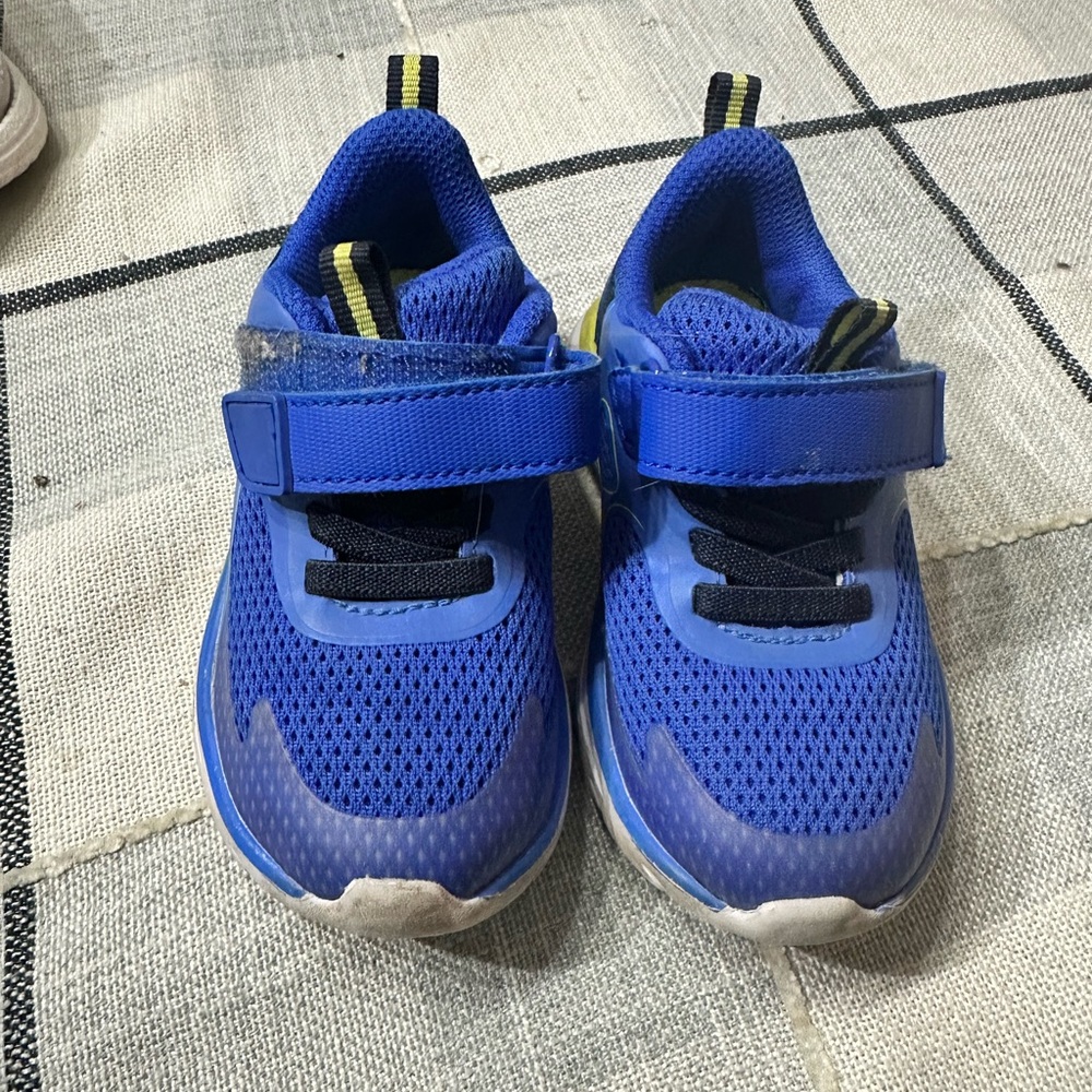 The Children's Place Blue Sneakers with Velcro